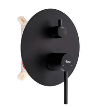 Zuhanyszett rejtett Rea Foss Clif Black + box