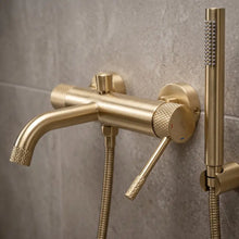 Fürdőkád csaptelep REA Venti Brush Gold